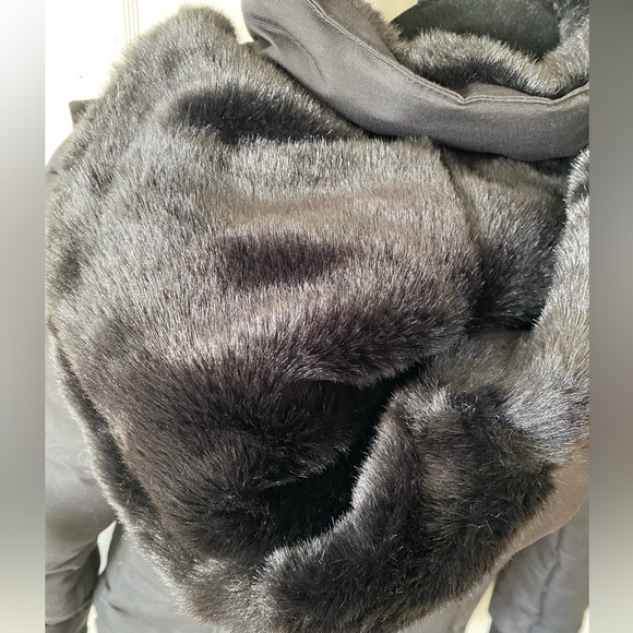 Storm Mountain black weatherproof parka with black faux fur trim size xs - Picture 9 of 14